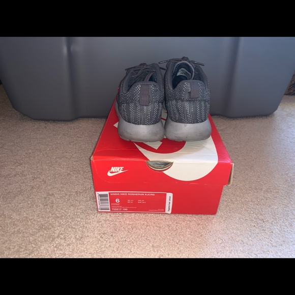 Nike Jacquard Roshe run athletic sneaker running shoe - Picture 3 of 6